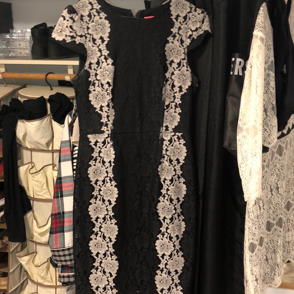 Lace Betsey Johnson dress